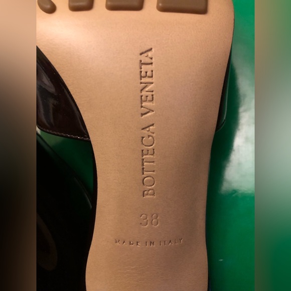 Bottega Veneta
Bottega Veneta Square Toe Sandals - Picture 15 of 16
